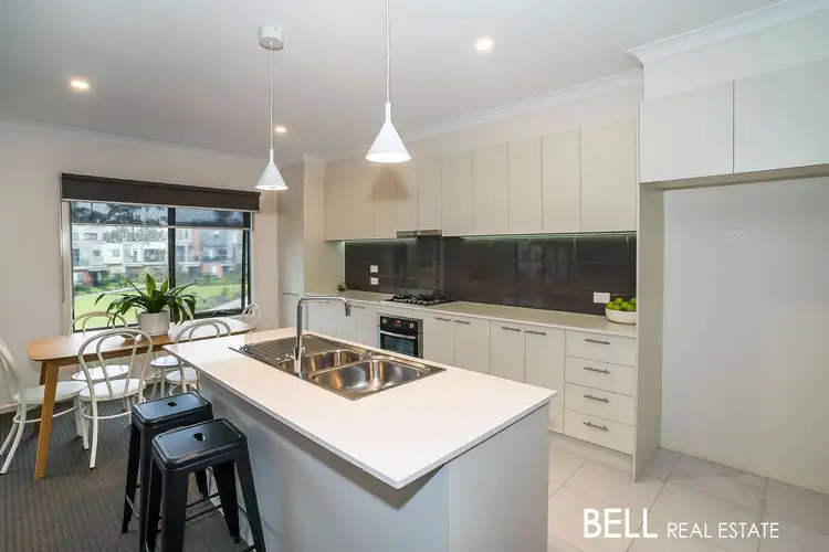 Sixth view of Homely townhouse listing, 2 Nicky Close, Mooroolbark VIC 3138