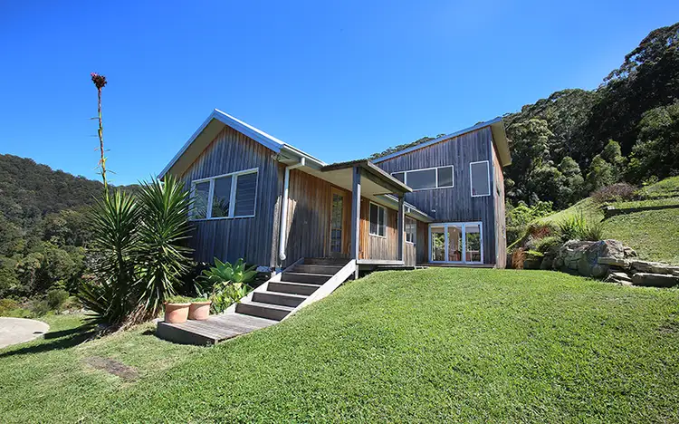 2c Hardy Close, Korora NSW 2450