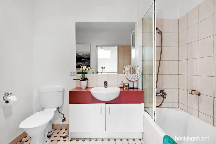 Fourth view of Homely apartment listing, 5/145 Ormond Road, Elwood VIC 3184