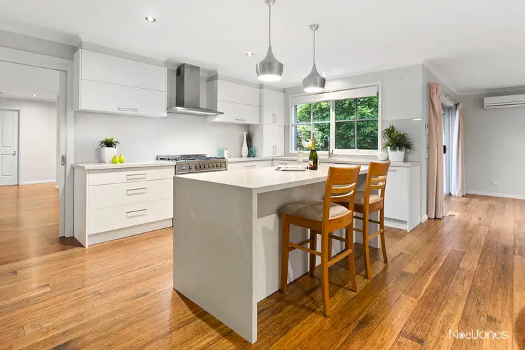 Third view of Homely house listing, 10 Devira Court, Rowville VIC 3178