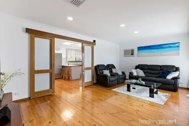 Fourth view of Homely house listing, 2 Von Nida Court, Mill Park VIC 3082