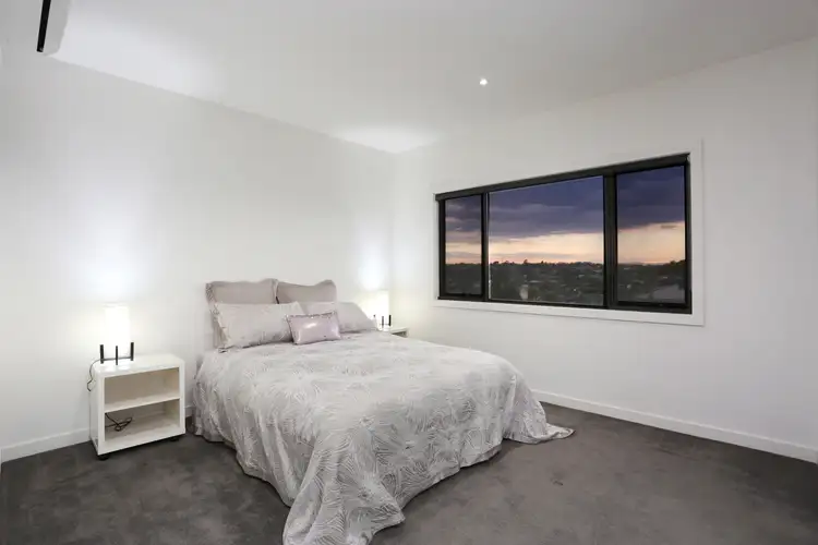 Fifth view of Homely townhouse listing, 4 Galbraith Close, Strathmore VIC 3041