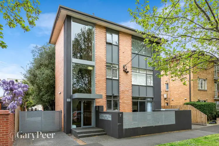 1/7 Ravens Grove, St Kilda East VIC 3183