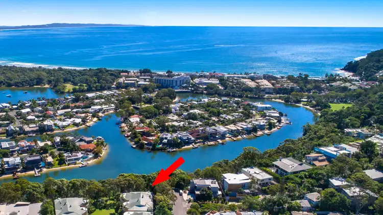 8/2 Serenity Close, Noosa Heads QLD 4567