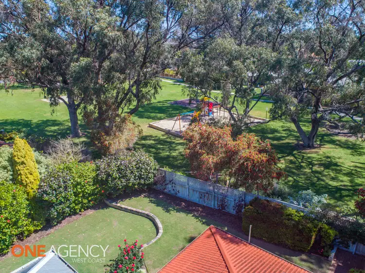 52 Mooro Drive, Mount Claremont WA 6010