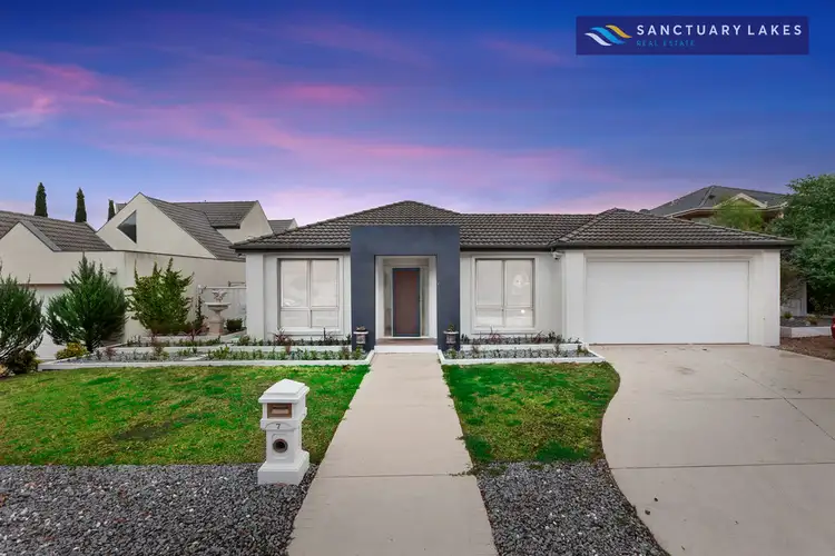 7 Springbank Court, Sanctuary Lakes VIC 3030