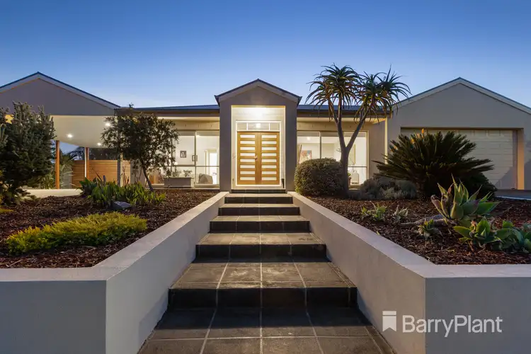 14 Summerfield Drive, Mornington VIC 3931