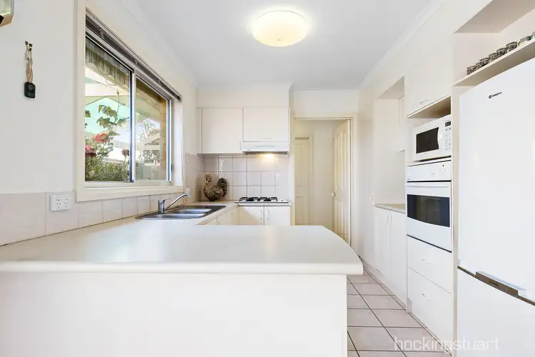 Fifth view of Homely unit listing, 2/25 Parkmore Road, Rosebud VIC 3939