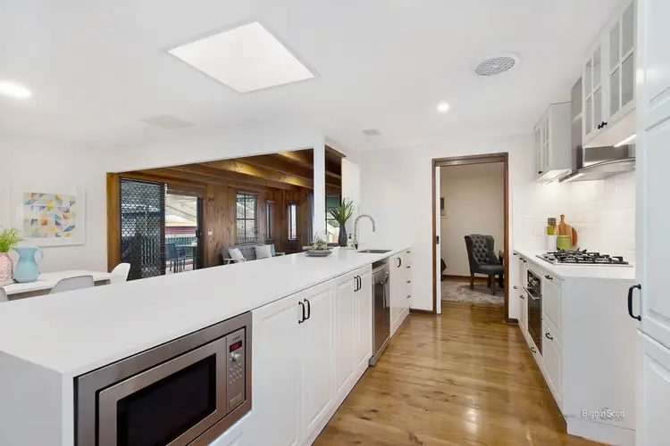 16 Cooper Road, Rowville VIC 3178