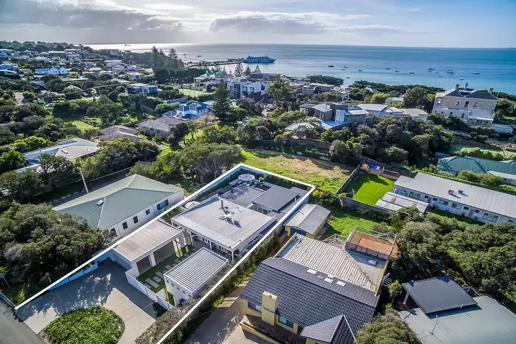 Third view of Homely house listing, 32 Newton Avenue, Sorrento VIC 3943