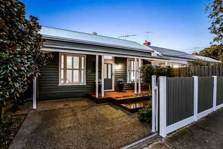 16 Inglis Street, Williamstown VIC 3016
