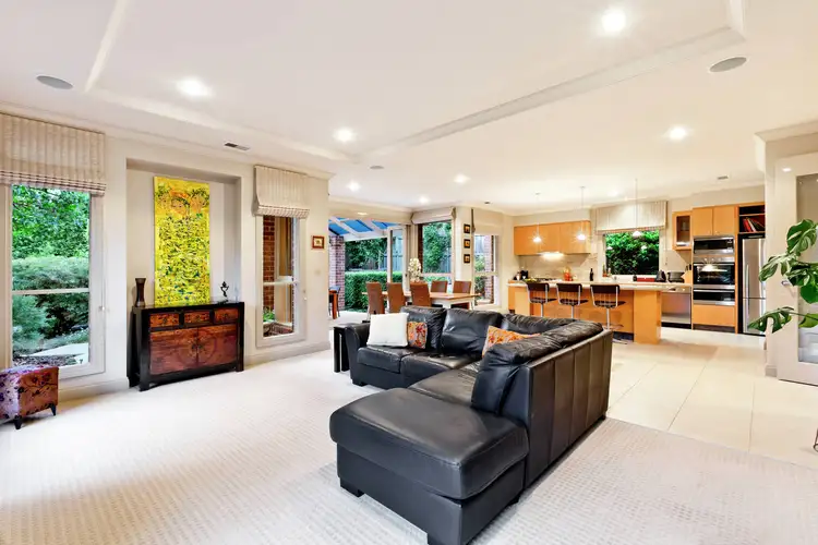 Fourth view of Homely house listing, 2 Jamieson Court, Yallambie VIC 3085