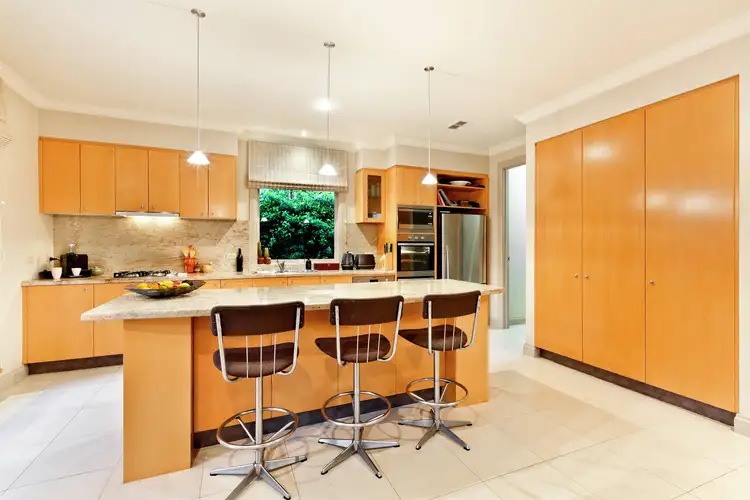 Sixth view of Homely house listing, 2 Jamieson Court, Yallambie VIC 3085