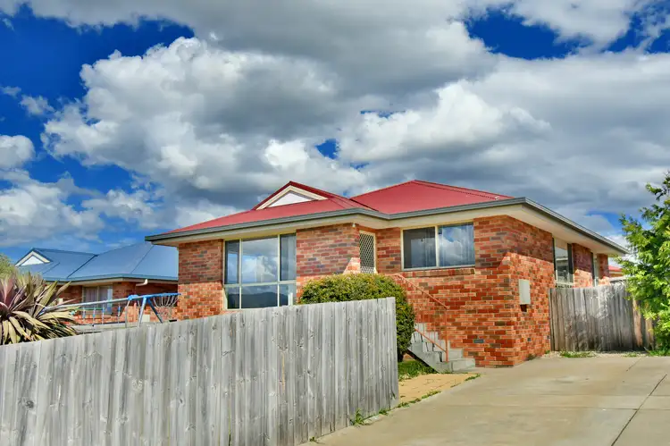 2/12a Morrison Street, Brighton TAS 7030