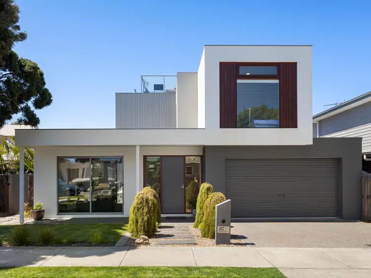 2C Pearl Street, Torquay VIC 3228