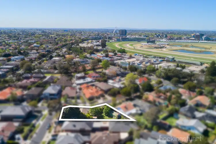 13 Farnham Street, Caulfield VIC 3162