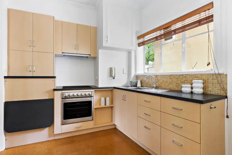 Fifth view of Homely apartment listing, 8/3 Tahara Road, Toorak VIC 3142