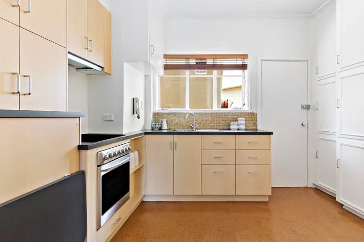 Sixth view of Homely apartment listing, 8/3 Tahara Road, Toorak VIC 3142