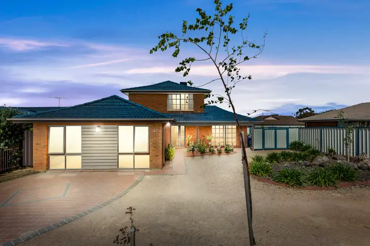 42 Cambrian Way, Melton West VIC 3337