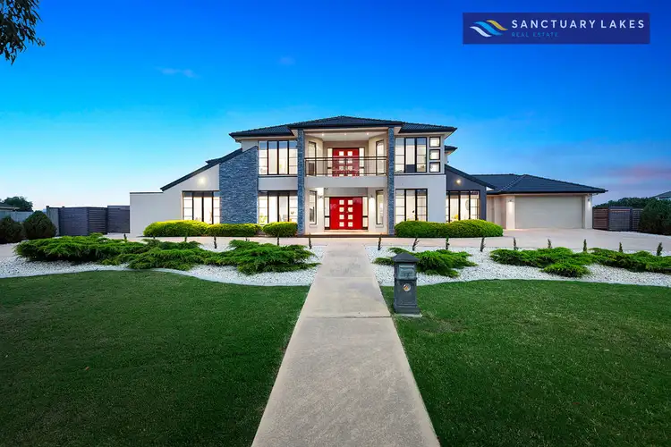 18 Greg Norman Drive, Sanctuary Lakes VIC 3030