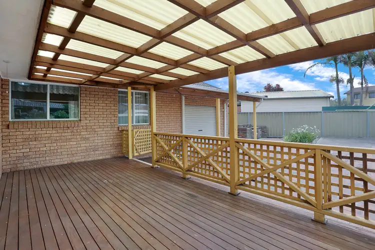 5 Cadell Glen, St Clair NSW 2759