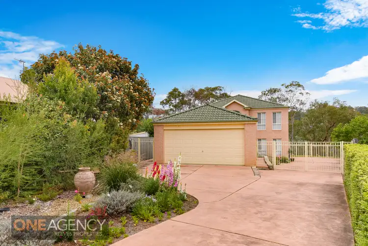16 Gwen Crescent, Warrimoo NSW 2774