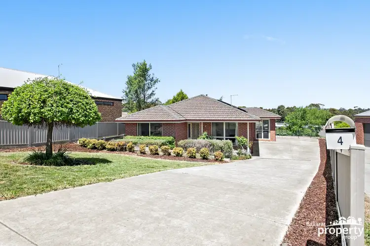 4 Rosewood Court, Mount Helen VIC 3350