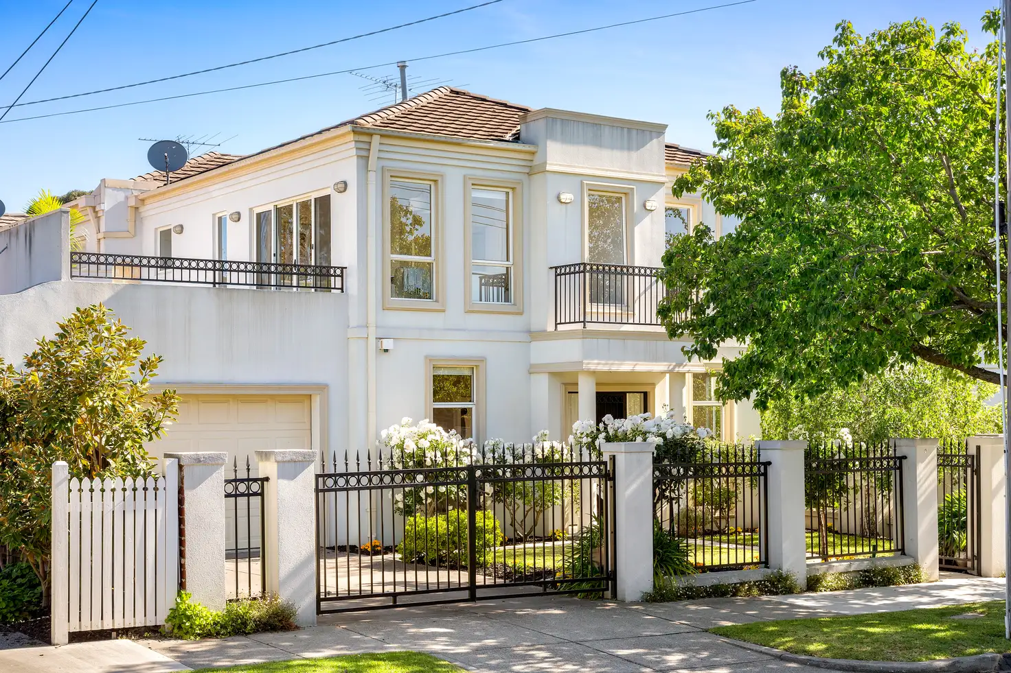 Main view of Homely townhouse listing, 2/37 Milburn Grove, St Kilda East VIC 3183