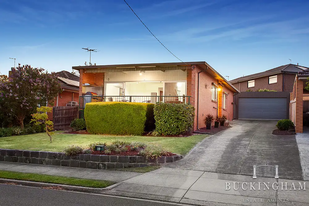 Main view of Homely house listing, 19 Rutherford Road, Viewbank VIC 3084