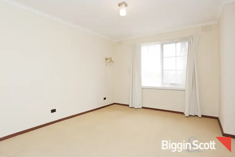 Fifth view of Homely house listing, 11 Hazelwood Court, Kings Park VIC 3021