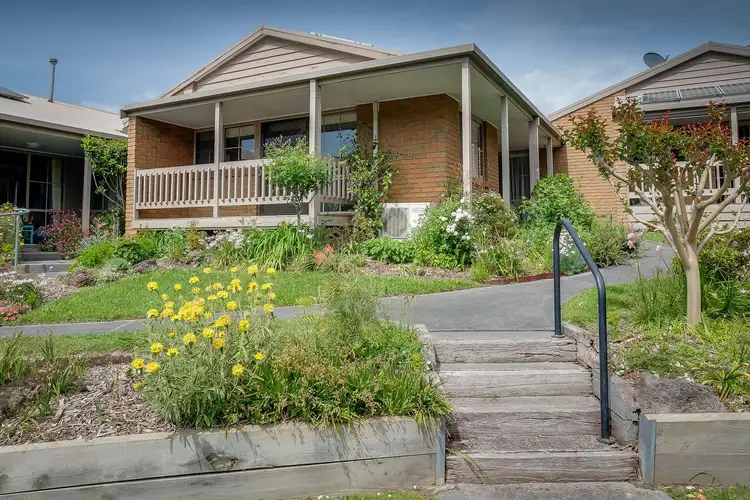 2/2-4 Sophia Grove, Tecoma VIC 3160