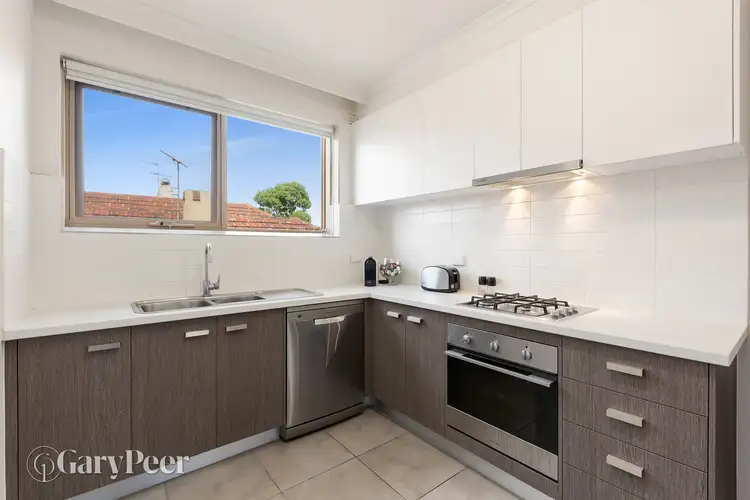 11/61-63 Robe Street, St Kilda VIC 3182