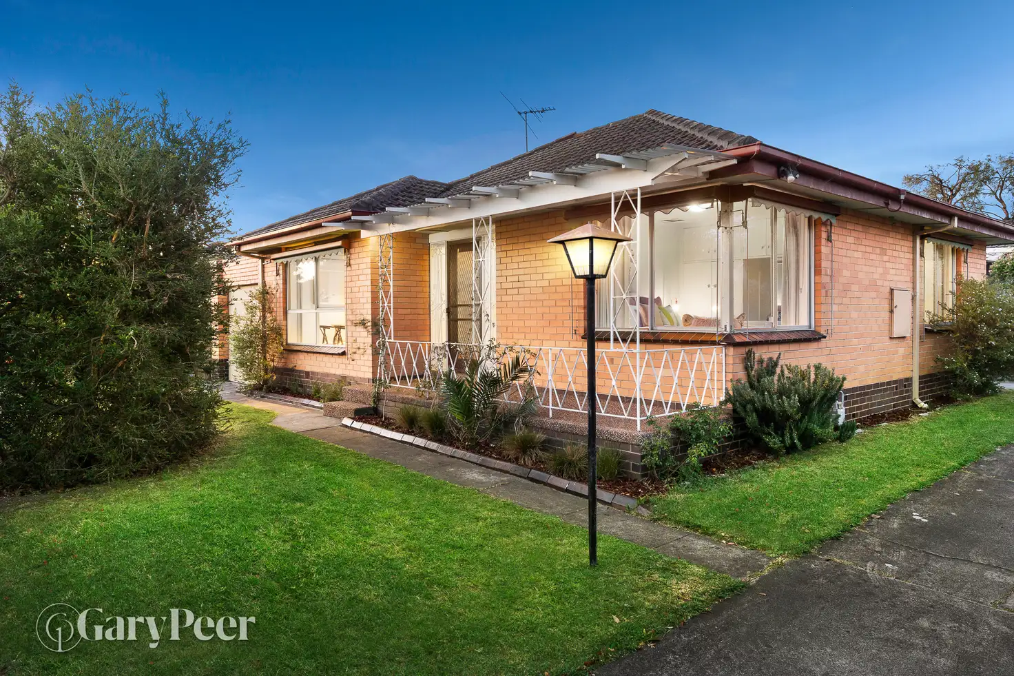 Main view of Homely unit listing, 1/5 Mackay Avenue, Glen Huntly VIC 3163