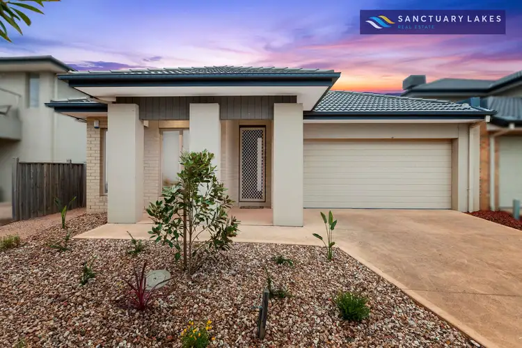 31 Celebration Drive, Sanctuary Lakes VIC 3030