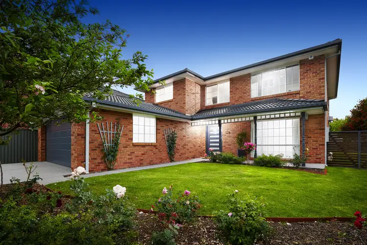 16 Jenola Parade, Wantirna South VIC 3152