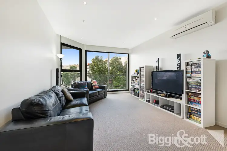 207/60 Edgewater Boulevard, Maribyrnong VIC 3032