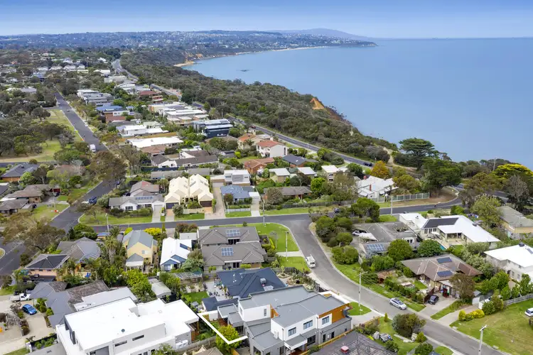 Second view of Homely house listing, 6 Riordan Court, Mornington VIC 3931