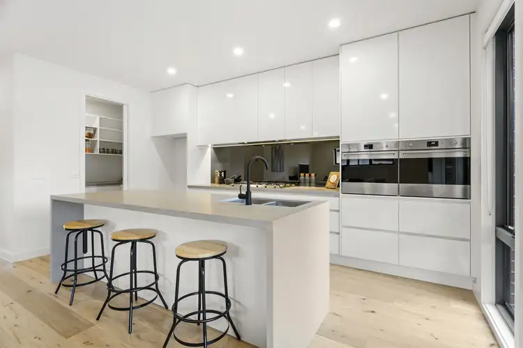 Fifth view of Homely house listing, 6 Riordan Court, Mornington VIC 3931