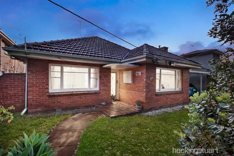 17 Hampton Parade, West Footscray VIC 3012