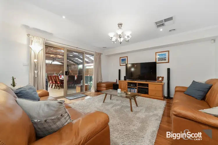 Sixth view of Homely house listing, 5 Giulia Place, Skye VIC 3977