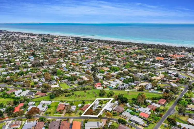 6 Surrey Street, Mccrae VIC 3938
