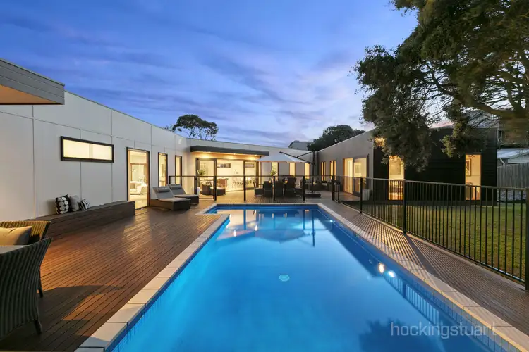 6 Sandra Court, Rye VIC 3941