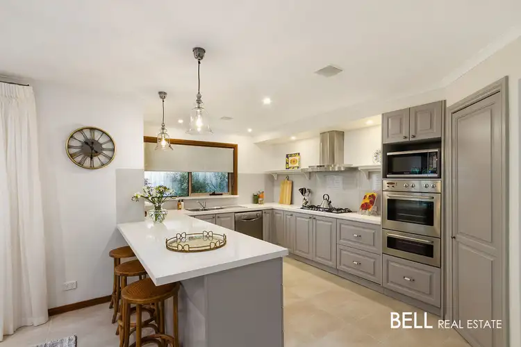 2/16 Rutland Road, Berwick VIC 3806