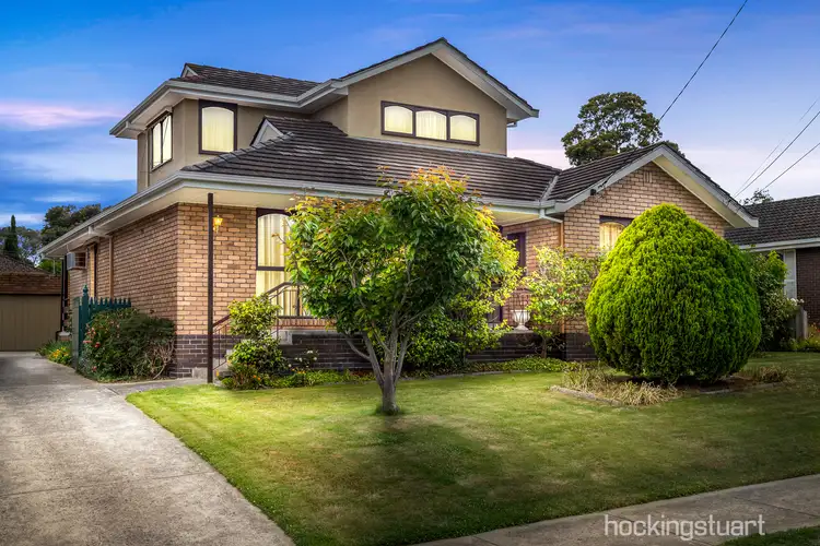 33 Brentwood Drive, Glen Waverley VIC 3150