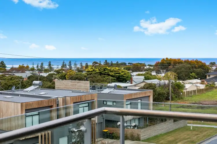 204/3 Payne Street, Torquay VIC 3228