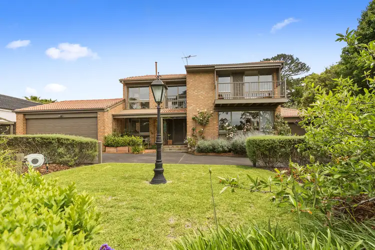 8 Le Grand Close, Mount Eliza VIC 3930