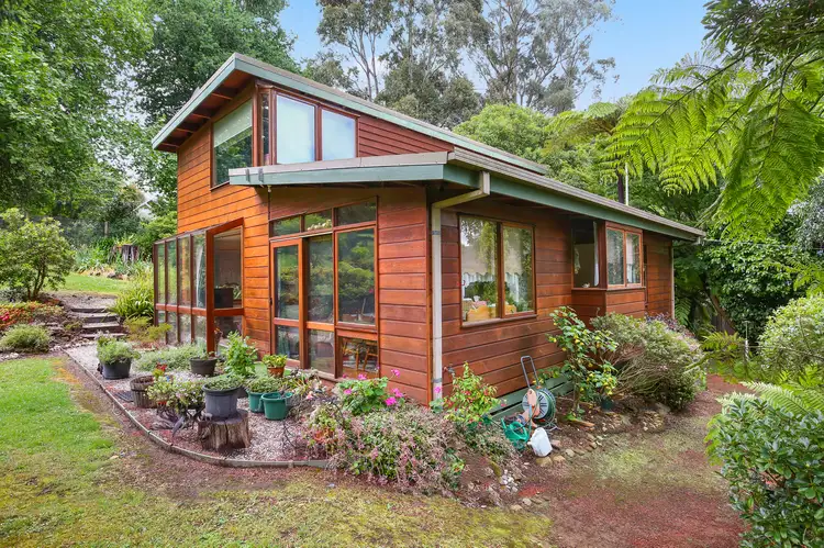 9 Cornish Road, Warburton VIC 3799