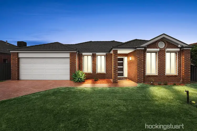 33 Astley Crescent, Point Cook VIC 3030