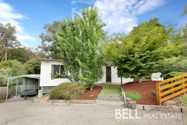 5 Roland Avenue, Mount Evelyn VIC 3796