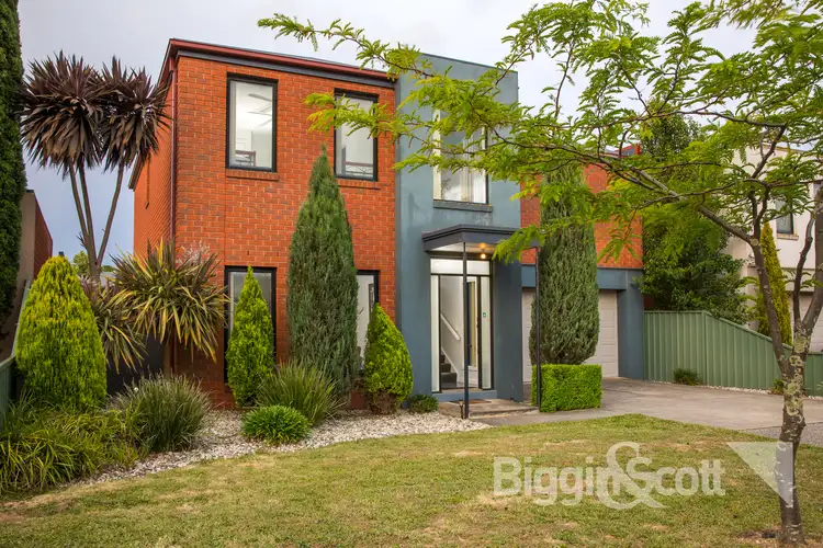 Main view of Homely house listing, 10 Ayrvale Avenue, Lake Gardens VIC 3355